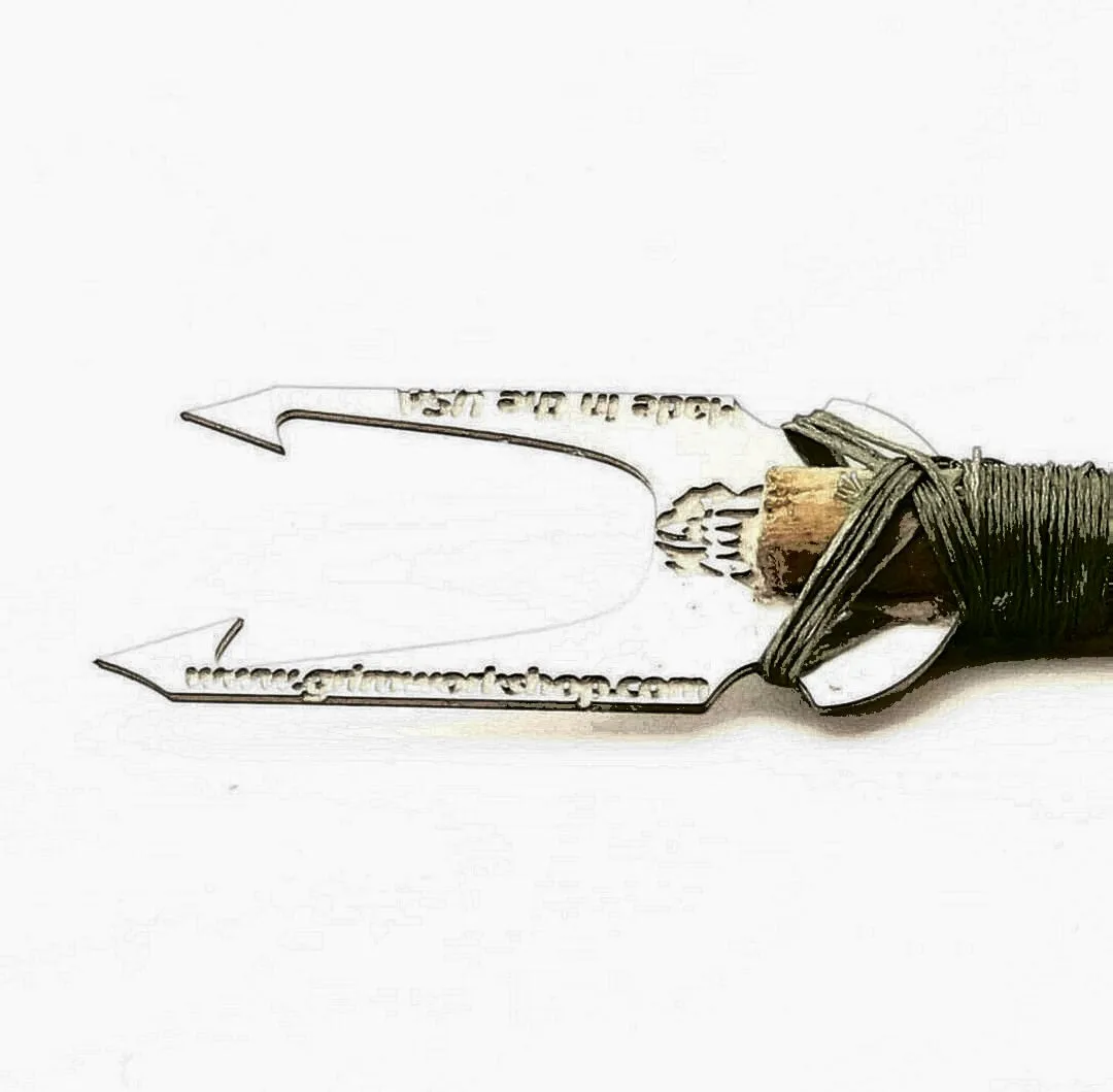 Gig Dog Tag:  Frog, and Fish Arrow Necklace Tool