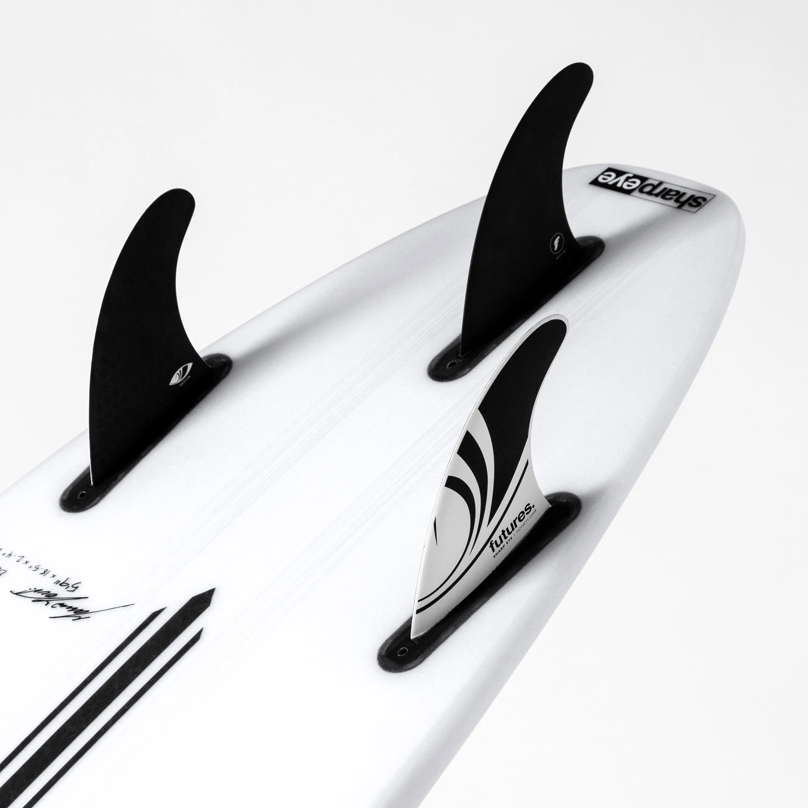 SYNERGY (E3 LITE) 6'1" x 19.43 X 2.56 - 31.30L, Round, 3x  FCS 2 Fin Boxes, Epoxy E3 - ID:852039