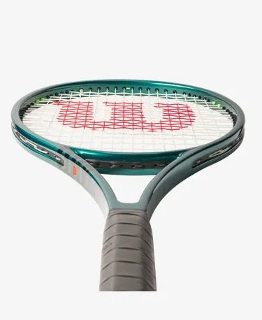 Wilson Blade PRO 98 (18x20) V9 Tennis Racket